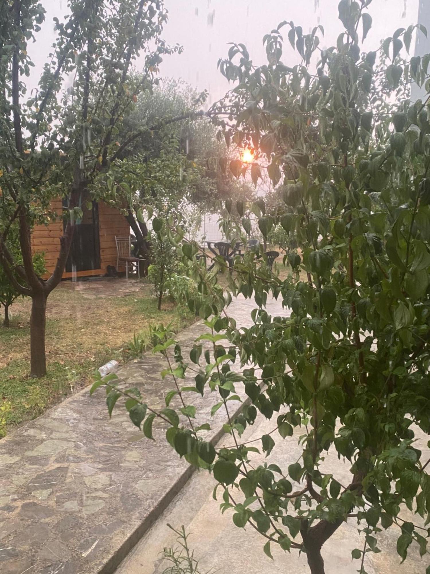 Meti Guest House Krujë Exterior foto
